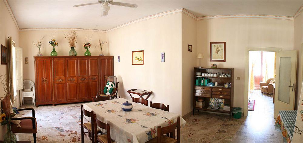 Etna Bed & Breakfast เบลปาสโซ ภายนอก รูปภาพ